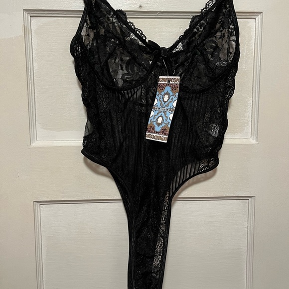 Boohoo Lingerie Small NWT - Picture 2 of 2